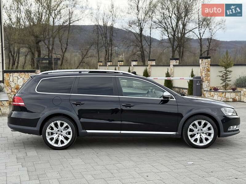 Универсал Volkswagen Passat 2012 в Хусте