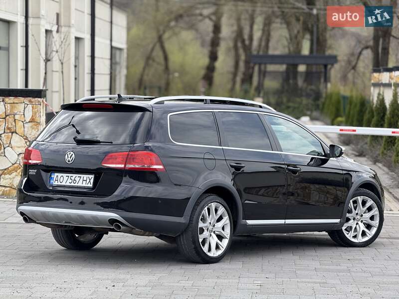 Универсал Volkswagen Passat 2012 в Хусте