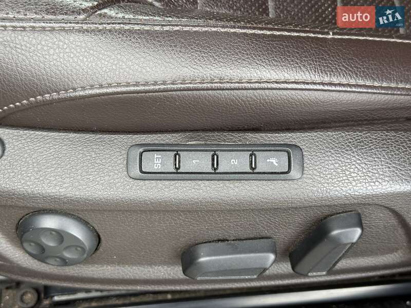 Универсал Volkswagen Passat 2012 в Хусте