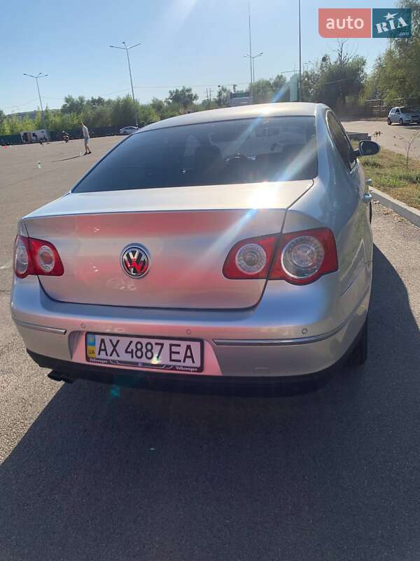Седан Volkswagen Passat 2009 в Києві
