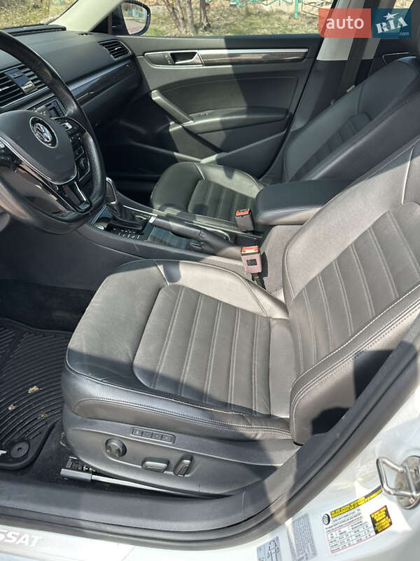 Седан Volkswagen Passat 2017 в Трускавце