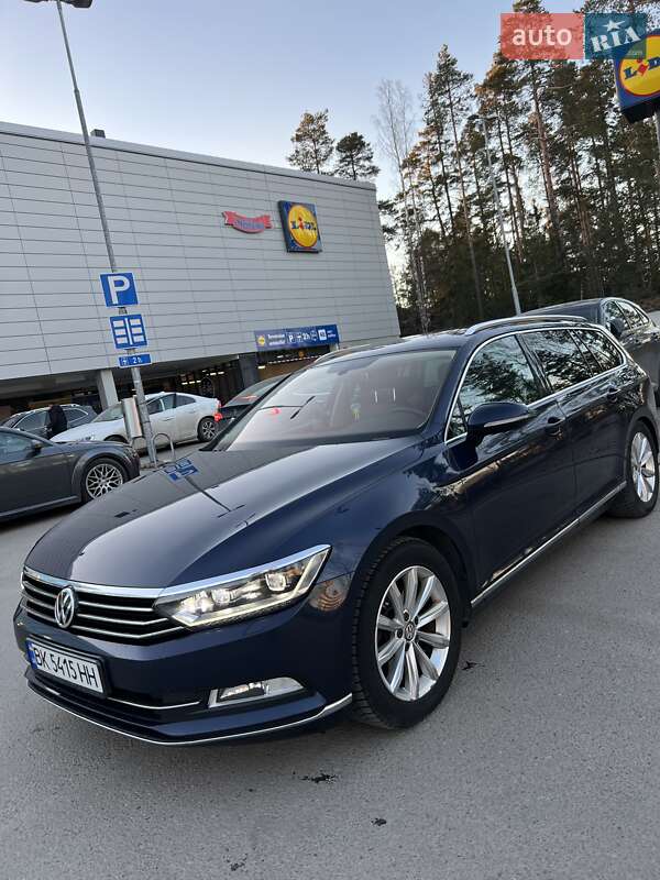 Универсал Volkswagen Passat 2015 в Вараше
