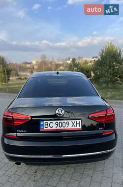 Седан Volkswagen Passat 2015 в 