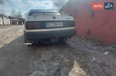 Седан Volkswagen Passat 1988 в 