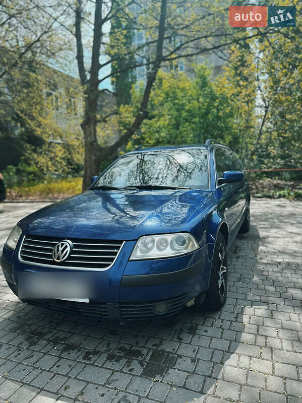 Универсал Volkswagen Passat 2001 в 