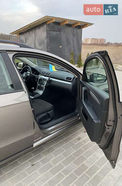 Универсал Volkswagen Passat 2011 в 