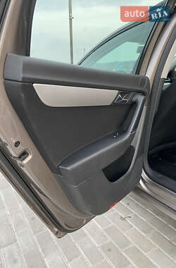 Универсал Volkswagen Passat 2011 в 