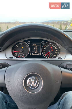 Универсал Volkswagen Passat 2011 в 