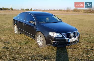 Седан Volkswagen Passat 2005 в 