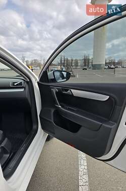Седан Volkswagen Passat 2014 в 