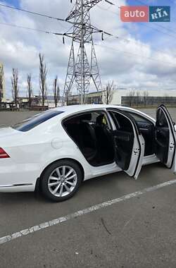 Седан Volkswagen Passat 2014 в 