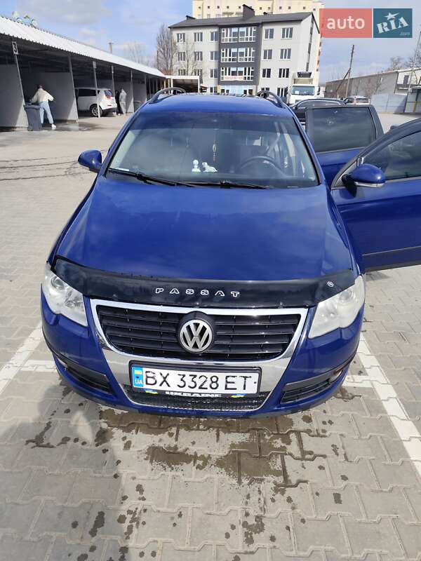 Универсал Volkswagen Passat 2006 в Староконстантинове