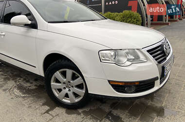 Універсал Volkswagen Passat 2008 в 