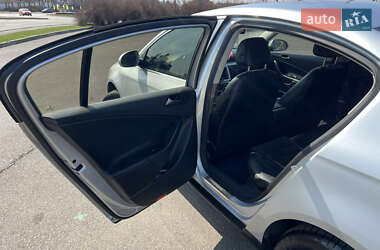 Седан Volkswagen Passat 2010 в 