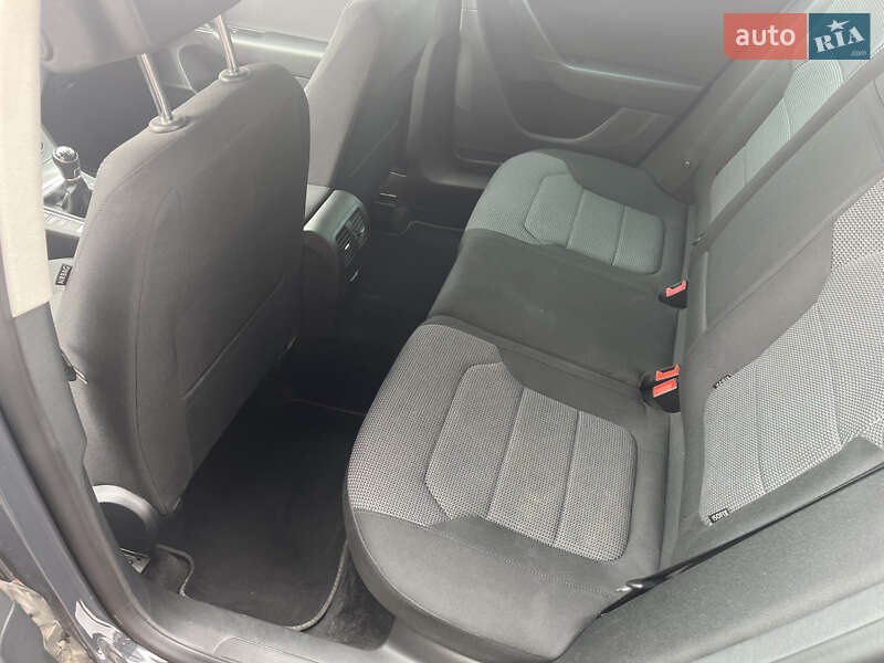 Универсал Volkswagen Passat 2014 в Ровно