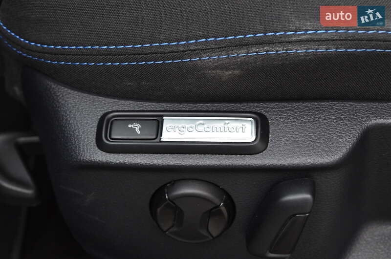 Універсал Volkswagen Passat 2020 в Львові