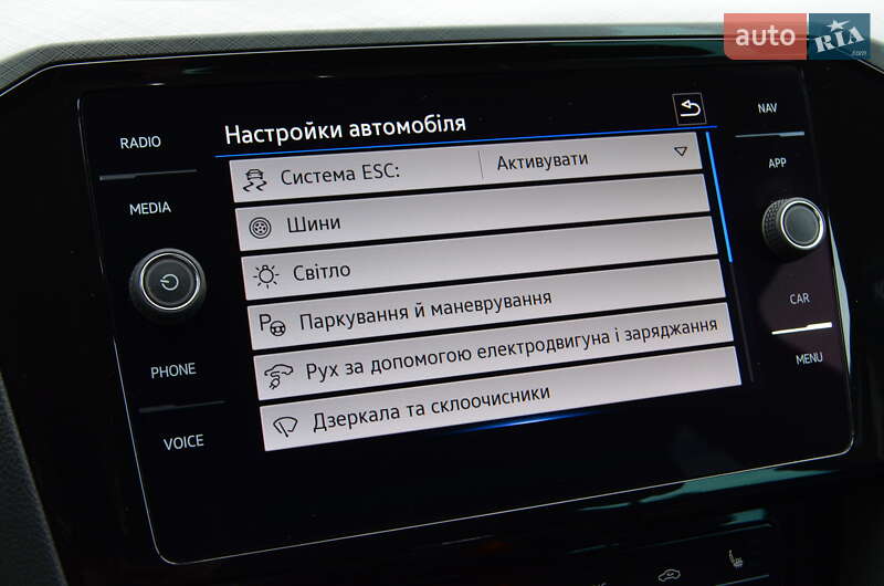 Універсал Volkswagen Passat 2020 в Львові