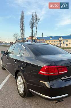 Седан Volkswagen Passat 2011 в 