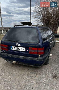 Универсал Volkswagen Passat 1994 в 