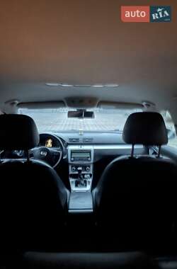 Универсал Volkswagen Passat 2010 в Ивано-Франковске