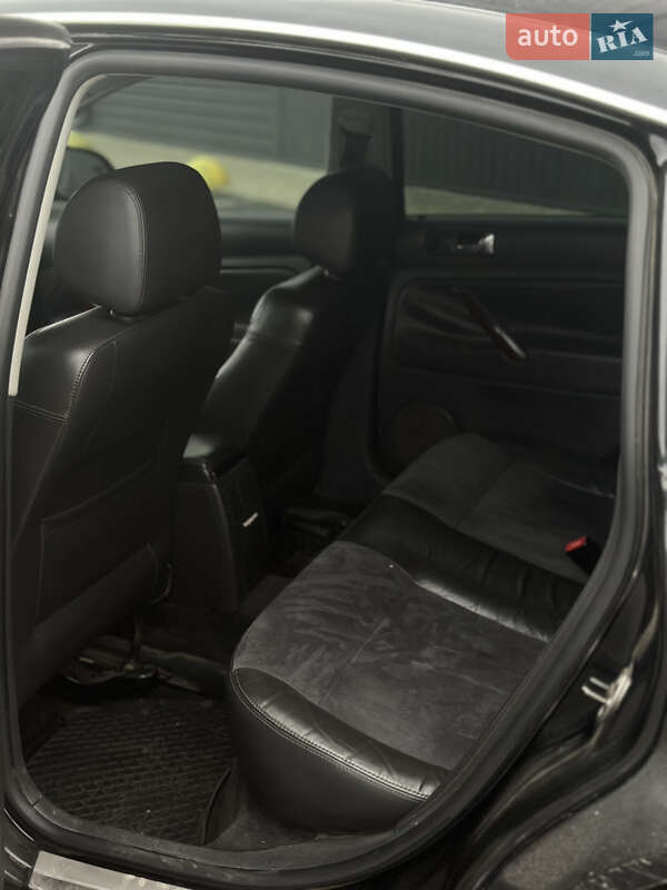 Седан Volkswagen Passat 2005 в Кропивницком фото 5 Седан Volkswagen Passat 2005 в Кропивницком