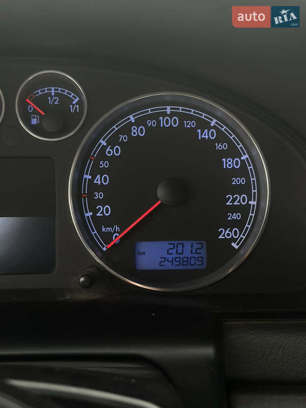 Седан Volkswagen Passat 2005 в Кропивницком фото 7 Седан Volkswagen Passat 2005 в Кропивницком