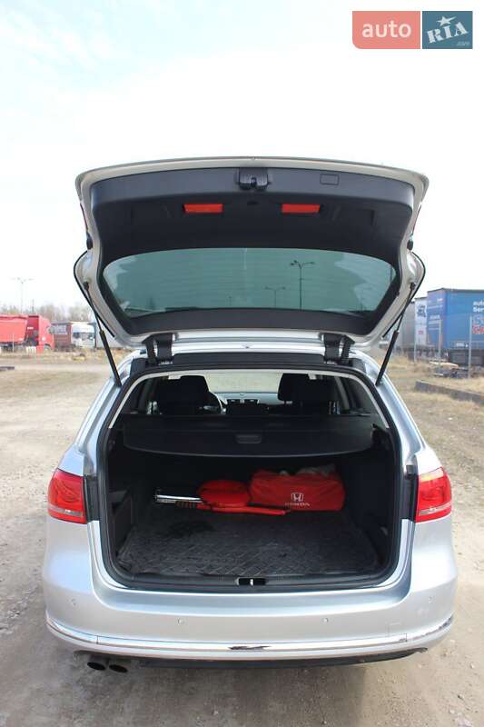 Универсал Volkswagen Passat 2012 в Львове