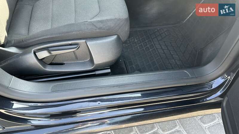 Универсал Volkswagen Passat 2013 в Киеве