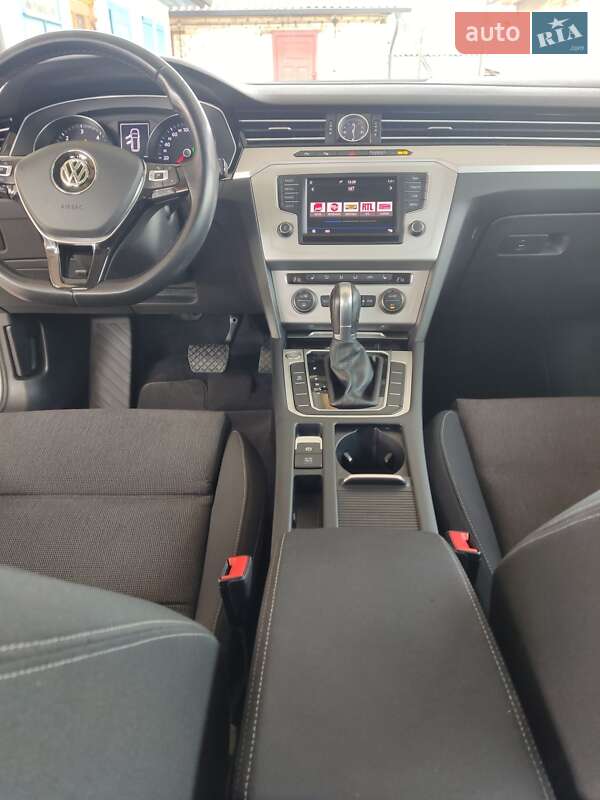 Универсал Volkswagen Passat 2017 в Ковеле