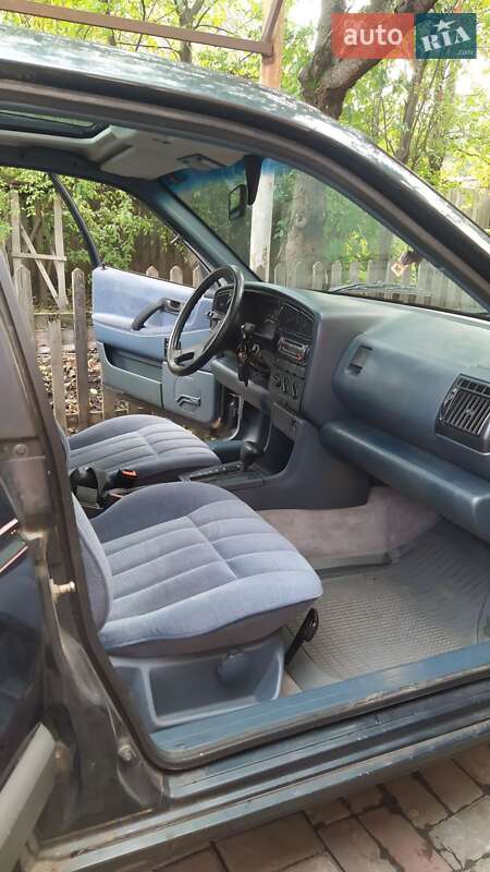 Универсал Volkswagen Passat 1990 в Харькове