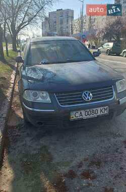 Седан Volkswagen Passat 2003 в 