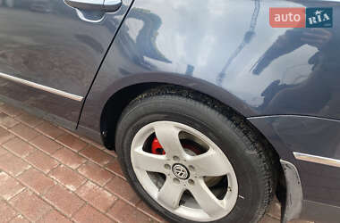 Універсал Volkswagen Passat 2006 в 