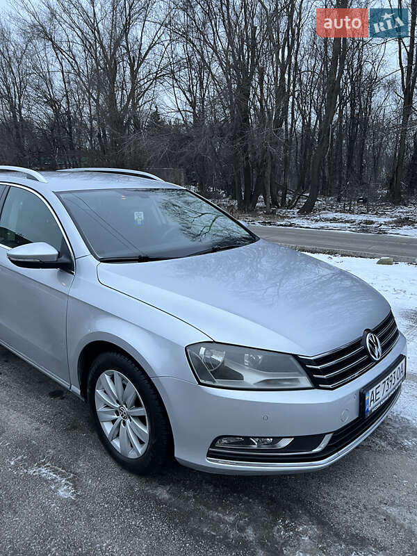 Универсал Volkswagen Passat 2011 в Днепре