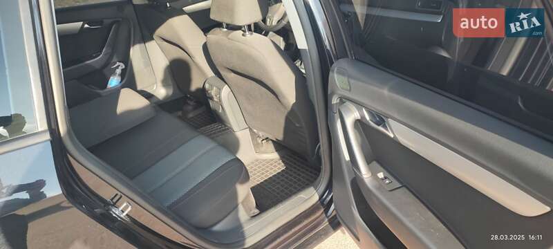 Универсал Volkswagen Passat 2012 в Житомире