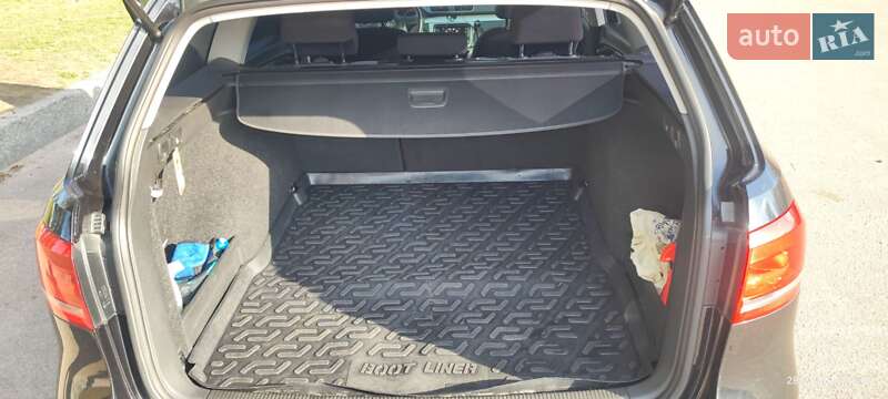 Универсал Volkswagen Passat 2012 в Житомире
