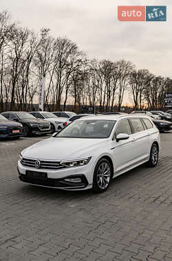 Универсал Volkswagen Passat 2020 в 