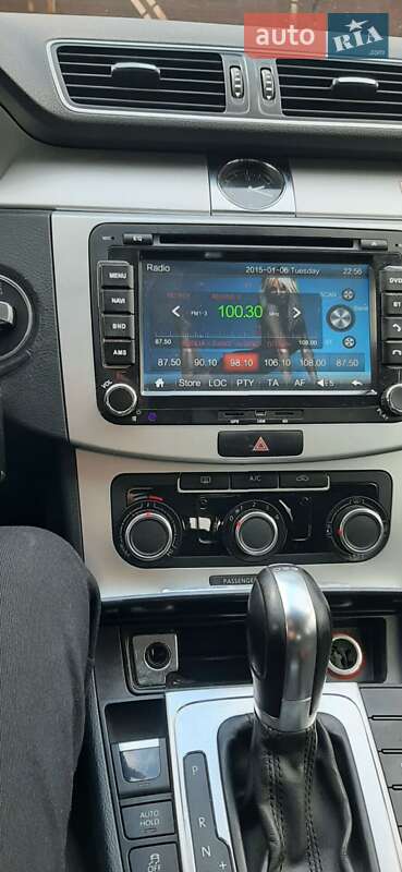 Універсал Volkswagen Passat 2012 в Ужгороді