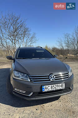 Универсал Volkswagen Passat 2012 в Луцке