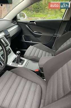 Универсал Volkswagen Passat 2010 в 