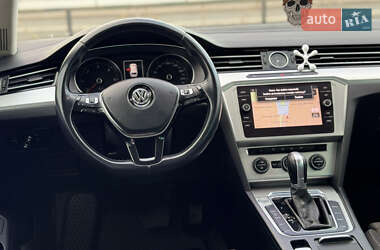 Универсал Volkswagen Passat 2018 в Хмельницком