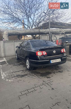 Седан Volkswagen Passat 2005 в 