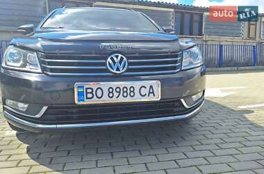 Універсал Volkswagen Passat 2011 в Тернополі