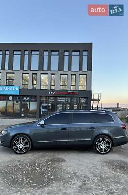 Универсал Volkswagen Passat 2010 в 