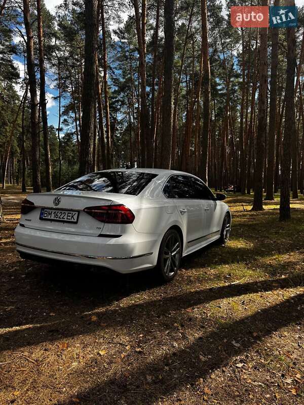 Седан Volkswagen Passat 2017 в Сумах