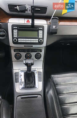 Универсал Volkswagen Passat 2006 в Рахове