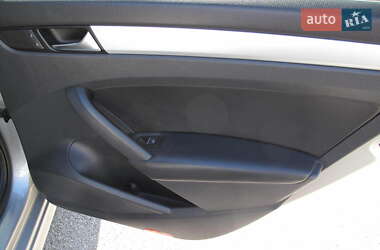 Седан Volkswagen Passat 2012 в 