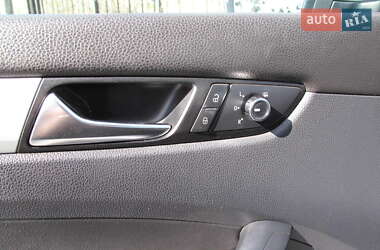 Седан Volkswagen Passat 2012 в 