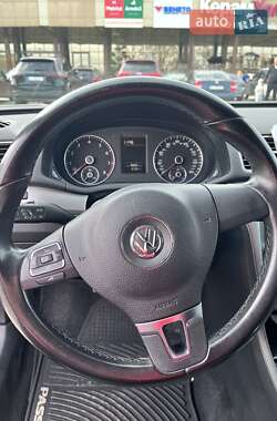 Седан Volkswagen Passat 2015 в 