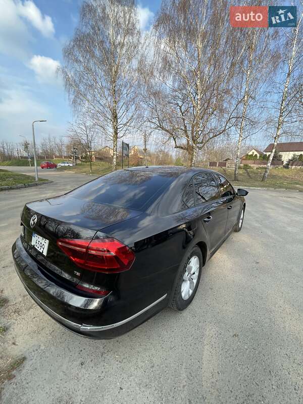 Седан Volkswagen Passat 2018 в Золочеве