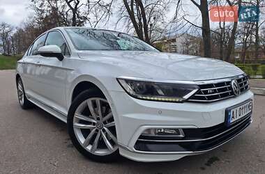 Седан Volkswagen Passat 2017 в 